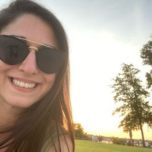 Meet your Posher, Rachel